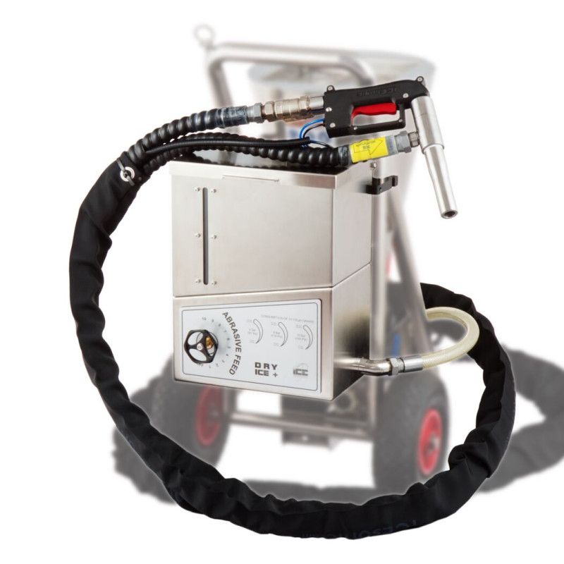 Stroj na tryskání suchým ledem ICEsonic Mighty E  - tryska 16 mm dlouhá+tryska 16 mm dlouhá krátka+ tryska plochá 90 mm  / zásobník 25 kg / hadice 5m / produktivita 120 kg/h