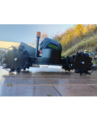 Sekačka GREENWORKS na dálkové ovládání pro extrémní svahy