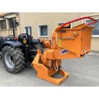 Štiepkovač pre traktor DELEKS DK-1500 s HYDRAULICKÝM POSUNOM do 10 cm
