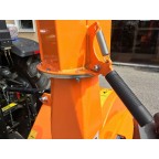 Štiepkovač pre traktor DELEKS DK-1800-IDR s HYDRAULICKÝM POSUNOM do 13 cm