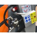 Štiepkovač pre traktor DELEKS DK-1800-IDR s HYDRAULICKÝM POSUNOM do 13 cm