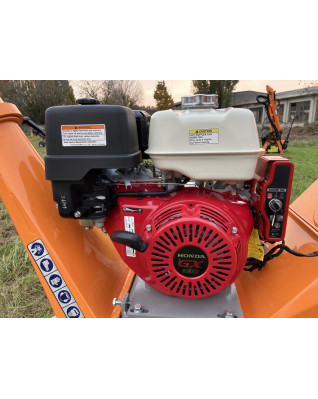 Štiepkovač DELEKS DK800 HONDA do 10 cm s 13,5 HP 4-takt benzínovým motorom s el. štartom