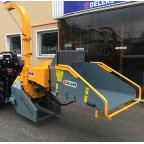 Štiepkovač pre traktor DELEKS DK-2000 s HYDRAULICKÝM POSUNOM