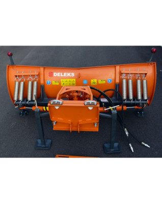 Snežný pluh s univerzálnou platňou LN-220-A