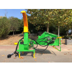 Štiepkovač pre traktor V-72 s hydraulickým posunom do 18 cm