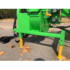 Štiepkovač pre traktor V-72 s hydraulickým posunom do 18 cm