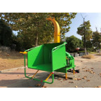 Štiepkovač pre traktor V-72 s hydraulickým posunom do 18 cm