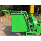 Štiepkovač pre traktor V-72 s hydraulickým posunom do 18 cm